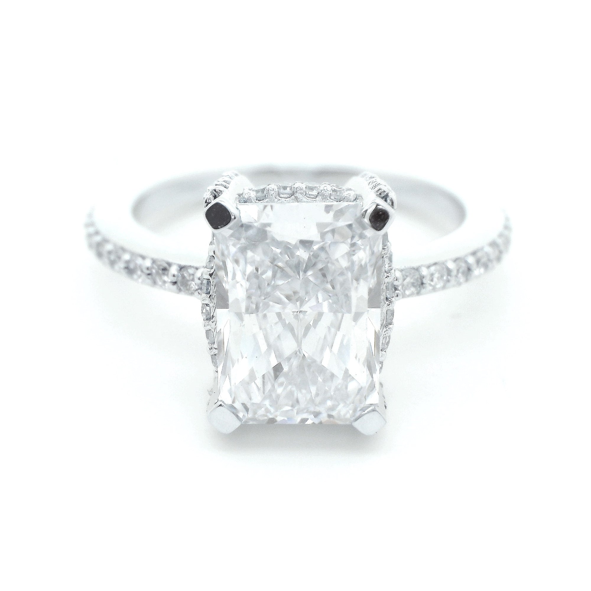 Anello Radiant